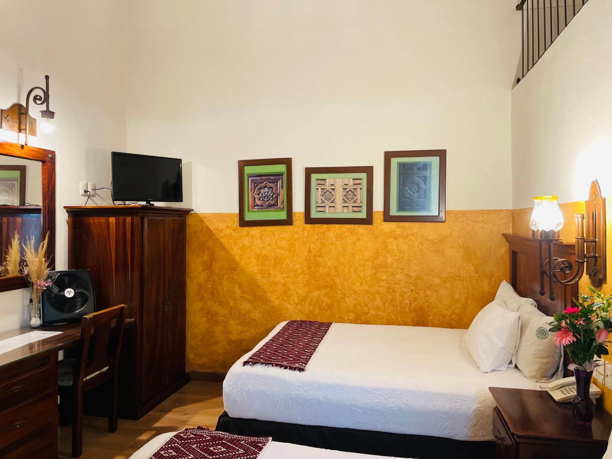 Hotel Historia Μορέλια Εξωτερικό φωτογραφία
